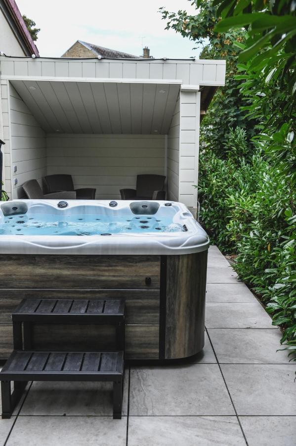 O Rethel Jacuzzi, Gite Ardennes Eksteriør billede