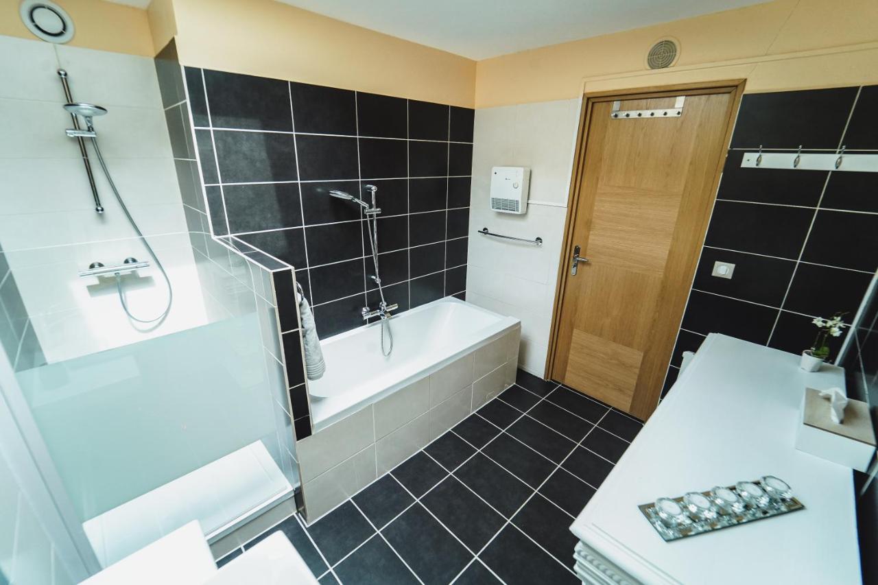 O Rethel Jacuzzi, Gite Ardennes Eksteriør billede